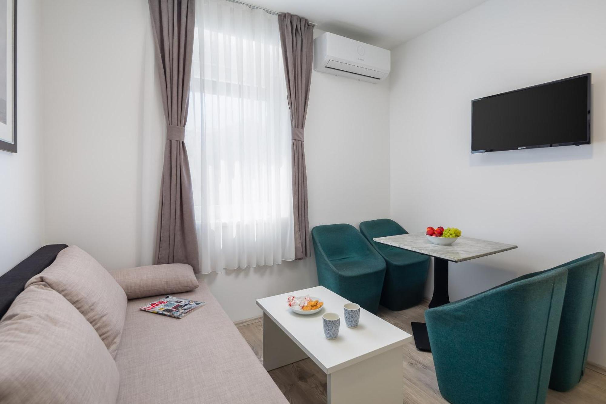 Beachfront Boutique With Free Parking Apartma *