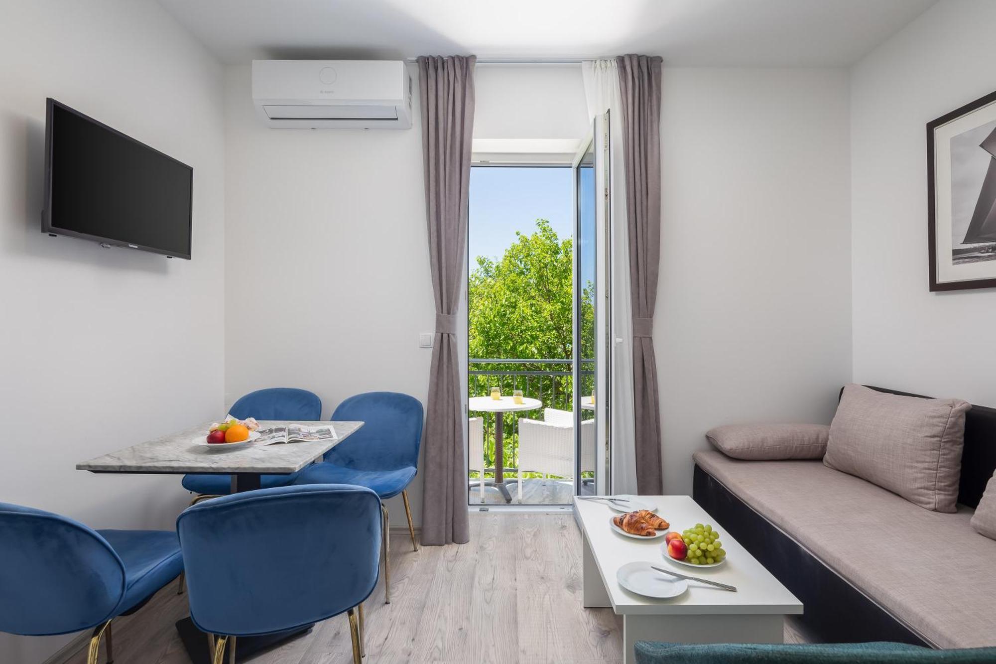 Apartma Beachfront Boutique With Free Parking *