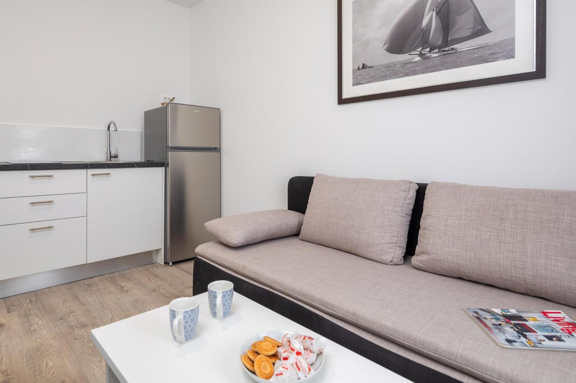 Beachfront Boutique With Free Parking * Makarska