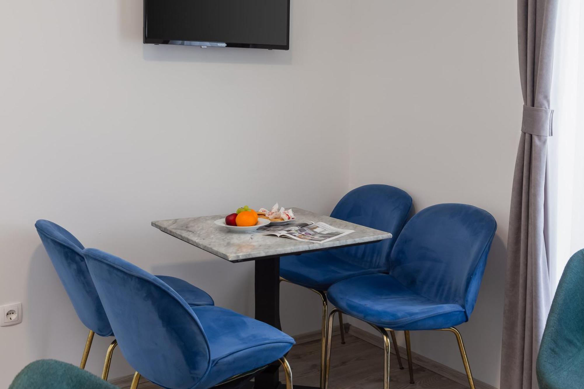 Beachfront Boutique With Free Parking Apartma *